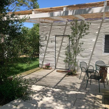 Agriturismo Tenuta La Monaca Aradeo Exterior foto